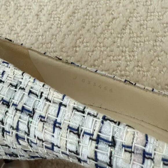 Chanel Tweed Pear Embedded Pumps - Picture 8 of 11